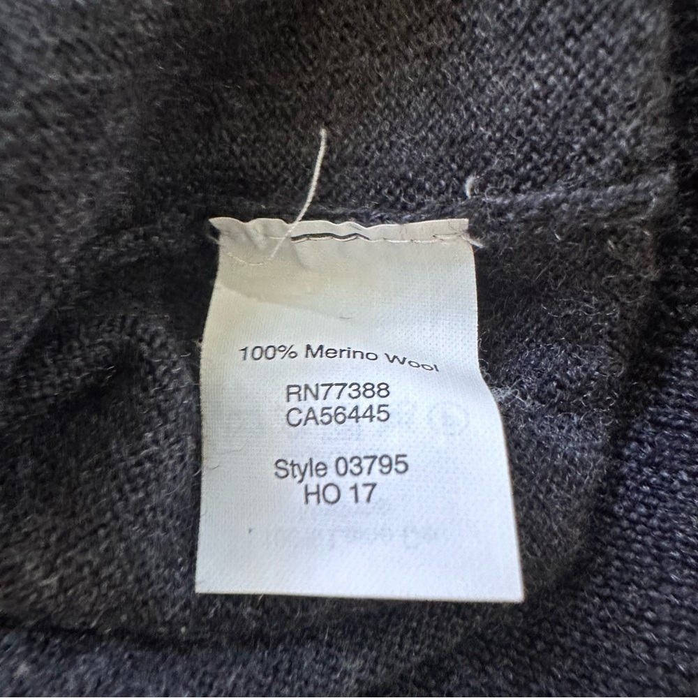 J Crew Men's Slim 100% Merino Wool Charcoal Gray V Neck Sweater:  Large - Picture 5 of 8